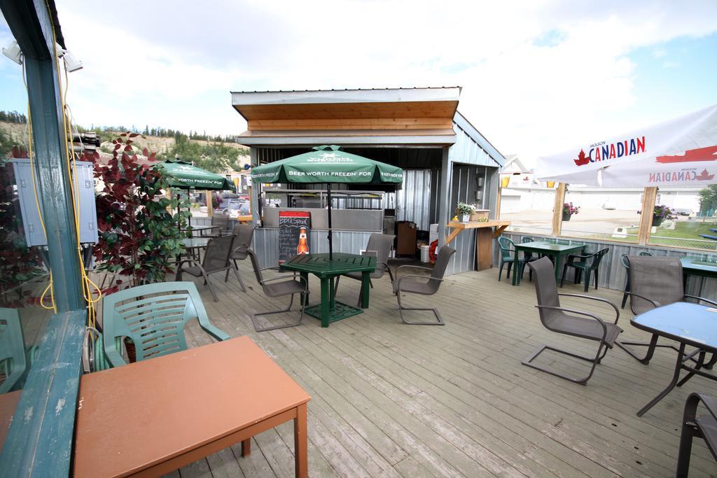 Coast High Country Inn Γουάιτχορς Εξωτερικό φωτογραφία