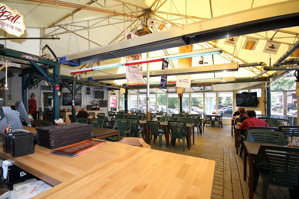 Coast High Country Inn Γουάιτχορς Εξωτερικό φωτογραφία