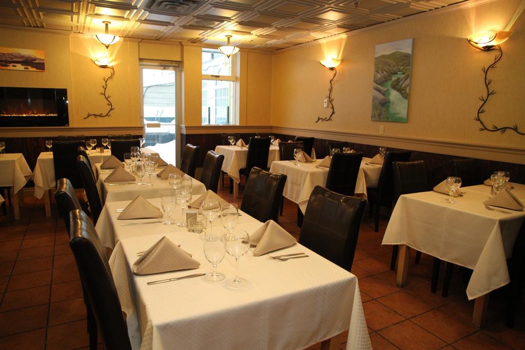 Coast High Country Inn Γουάιτχορς Εξωτερικό φωτογραφία